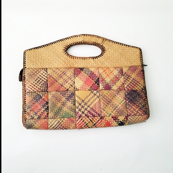 Vintage woven straw bag from the Philippines - Picture 4 of 5